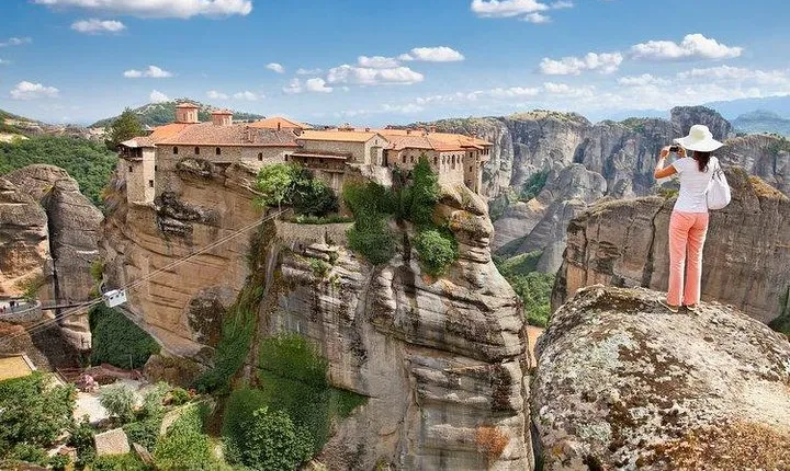 Full day Trip from Athens to Meteora 