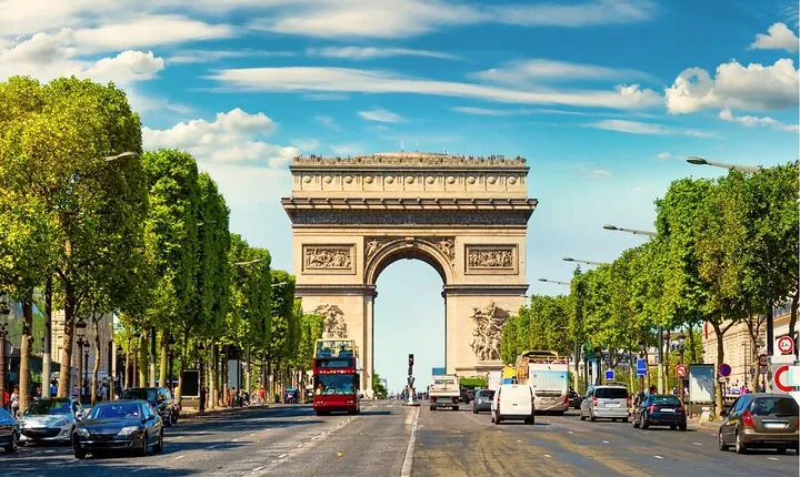 Paris: Arc de Triomphe's Audio Tour with Rooftop Access