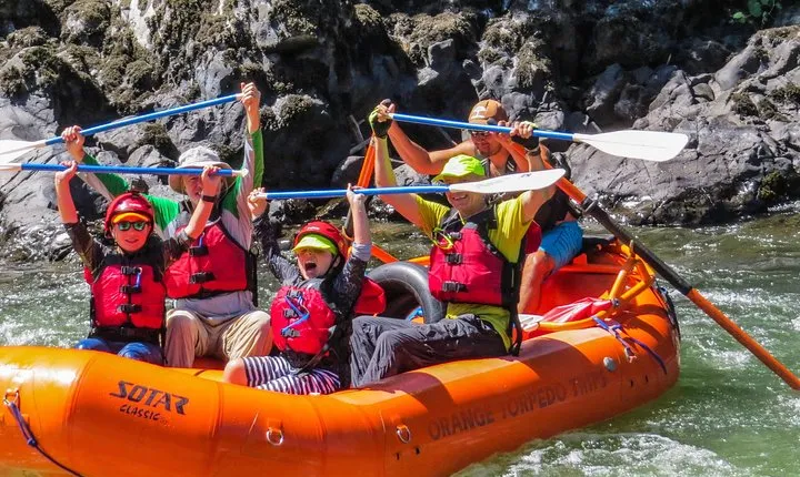 Rogue River Hellgate Canyon PM Half-Day Raft Trip