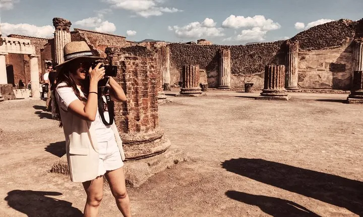 Pompeii Private Tour with an Archaeologist and Skip The Line