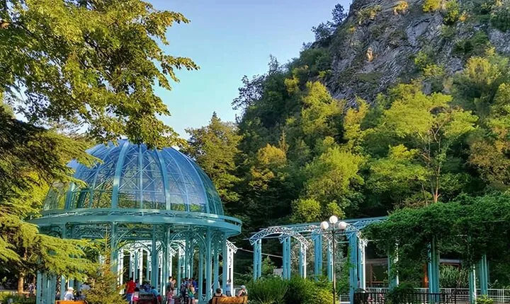 From Tbilisi to Borjomi, Rabati, and Vardzia Cave Guided Tour