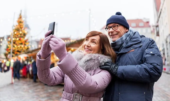 Spectacular Christmas Walking Tour in Viljandi