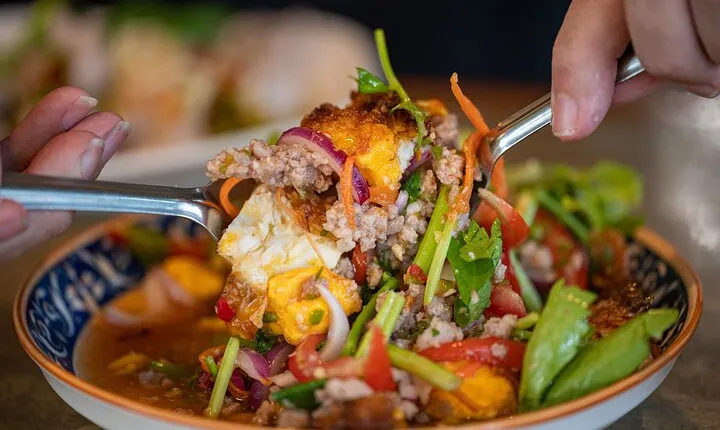 Sunset Local Eats Food Tour in Hua Hin