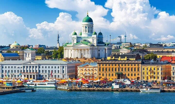 Helsinki Old Town Highlights Private Walking Tour