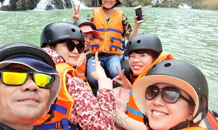 Cocoa, Chocolate experience and rafting on the river