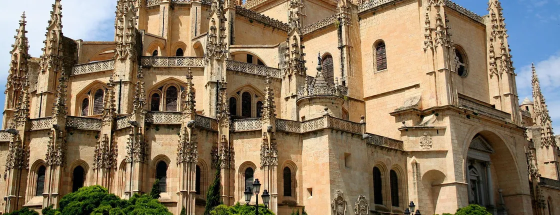 Ávila and Segovia full-day tour from Madrid