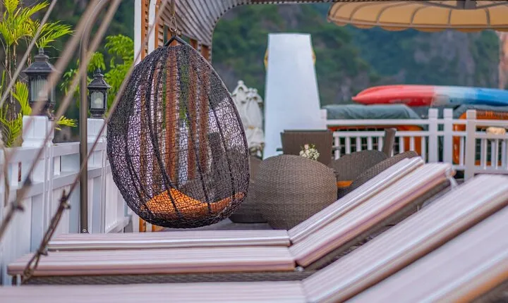 Experience 2 Days 1 Night Victory Star Cruise in Halong Bay