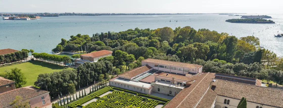 Giorgio Cini, Borges Labyrinth and Vatican chapels tour with audio guide