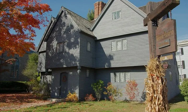 Salem and North Shore Private Driving Tour