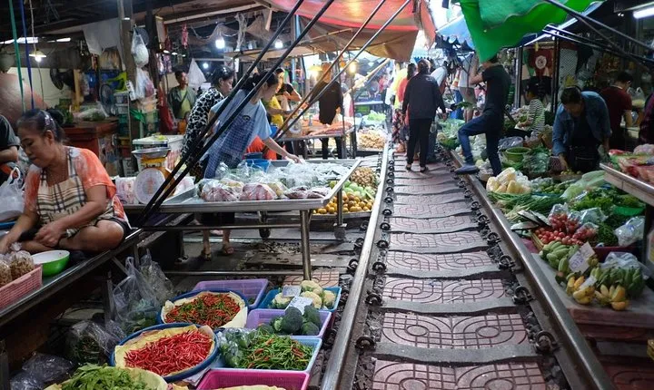 Private Tour from Bangkok: Railway and Floating Markets Tour