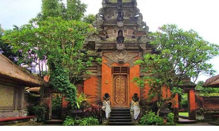 Private Tour: Batuan Temple, Tegenungan Waterfall, Elepahant Cave Free transport