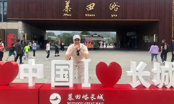 Visit 6 amazing top attractions at Beijing within 2 full days