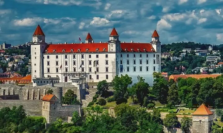 Small Group Half Day Tour from Vienna to Bratislava