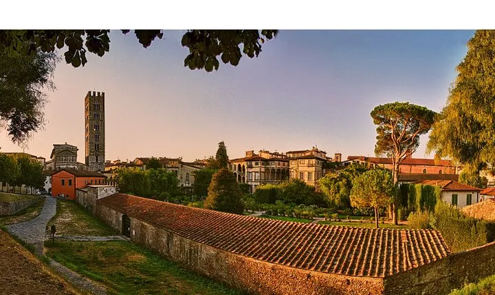 Private Pisa and Lucca Tour from Florence with Transportation