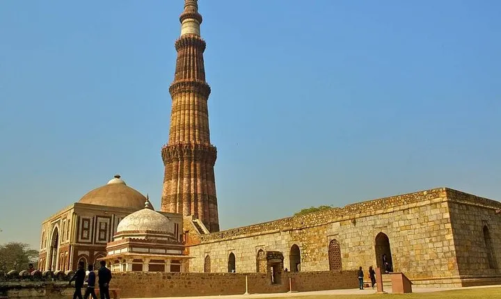 Private Old and New Delhi Tour - Best of Delhi in 8 Hours with Entrances
