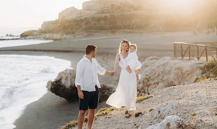 Private Photoshoot with a Professional Photographer in Malaga