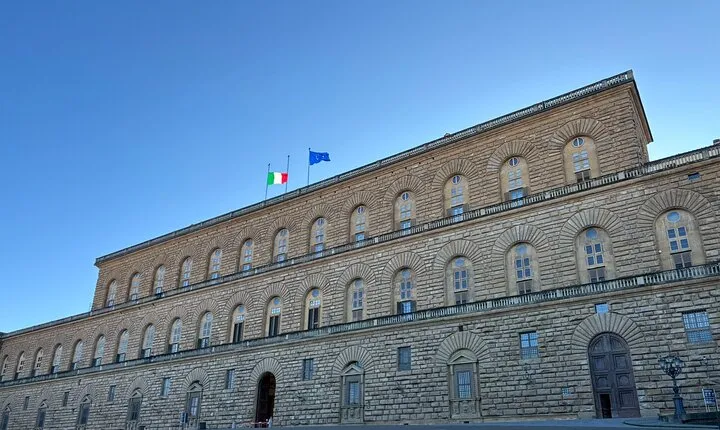 Pitti Palace & Boboli gardens tour with a Local Guide