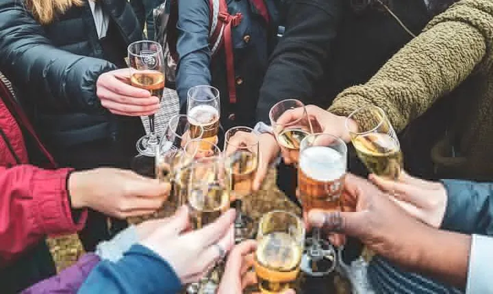 Santa Monica Bar & Club Crawl