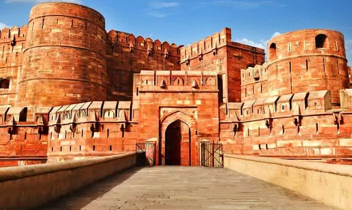 Private Taj Mahal tour by car from Delhi