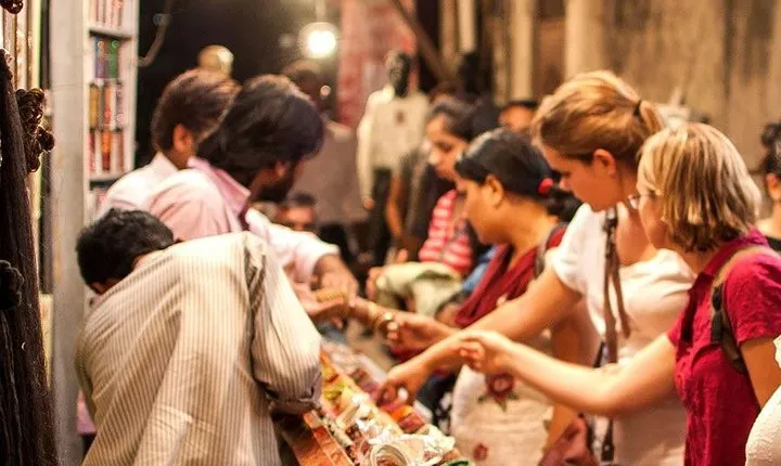 Guided Shopping Tour of Old Delhi and New Delhi