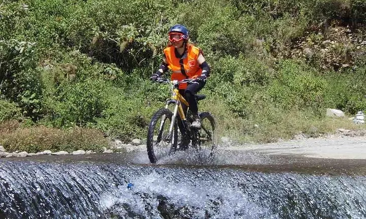 Inca Jungle Trek to Machu Picchu (4 Days)