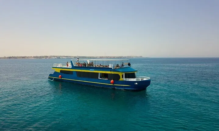 Explore the Sea by Conquest Semi-Submarine & Snorkeling –Hurghada