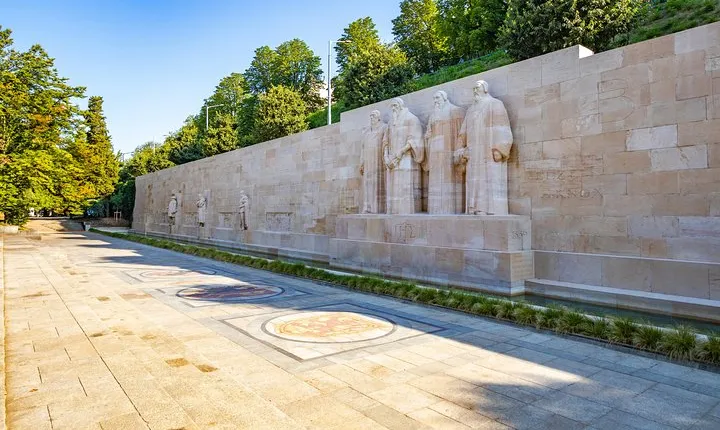 Explore Geneva’s Art and Culture with a Local