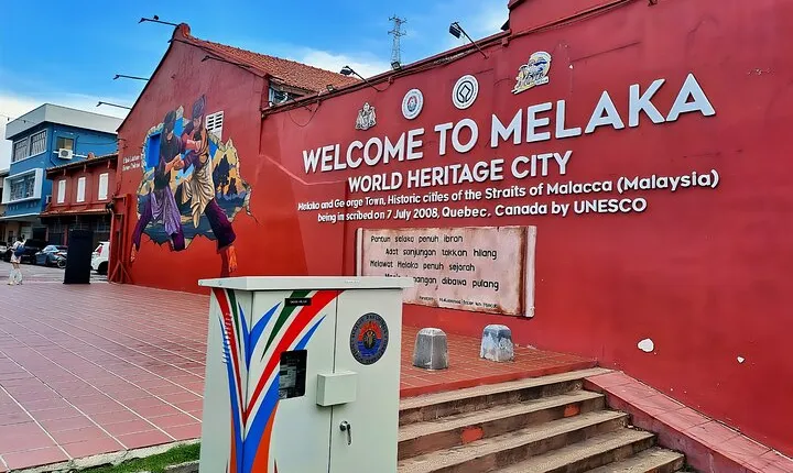 Malacca Night Tour with River Cruise & Trishaw Ride from KL (SIC)