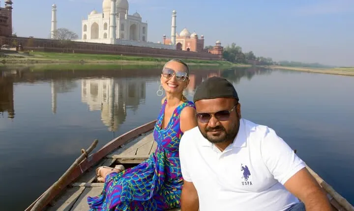 From Delhi Sunrise Taj Mahal Tour By Private Car