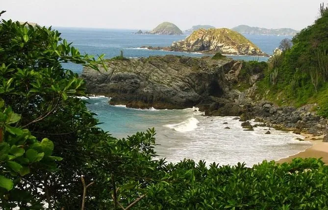 Ixtapa Island Escape