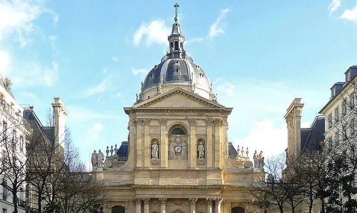 Walking tour with private guide of the famous Latin Quarter + free pastry - 2H