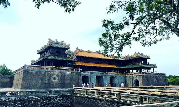 Transfer from Da Nang to Hue 