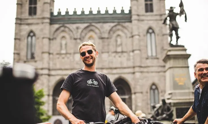 Bike / E-bike Tour : Downtown, Old Montreal, Waterfront by Fitz