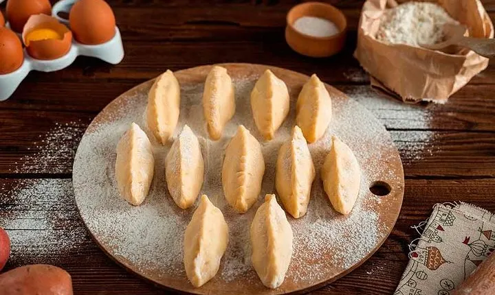 Half-Day Polish Food Walking Tour with Guide and Dinner