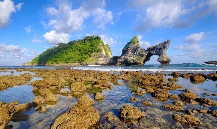 Discover The Beauty of Nusa Penida Island 