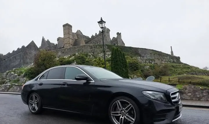 Dublin to Cork Transfer Tour Rock of Cashel, Cahir & Blarney