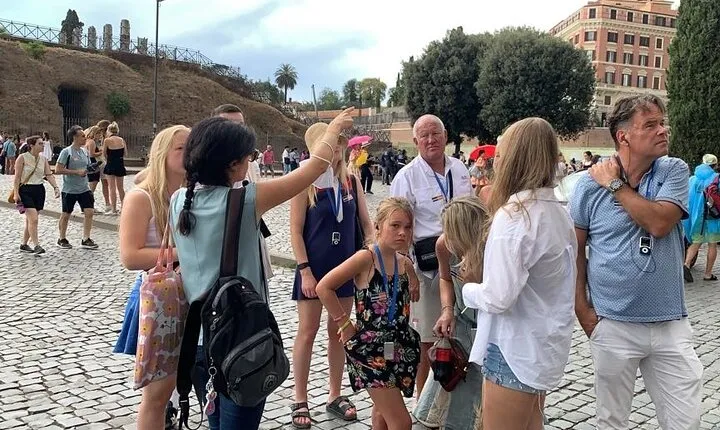 Semi Private Colosseum Tour With Access to Ancient City of Rome