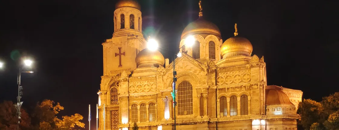 Private Exploration: French Influence in Varna + Walking + Wine tasting tour