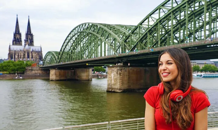 Cologne Walking Tour with Audioguide: City and Cathedral