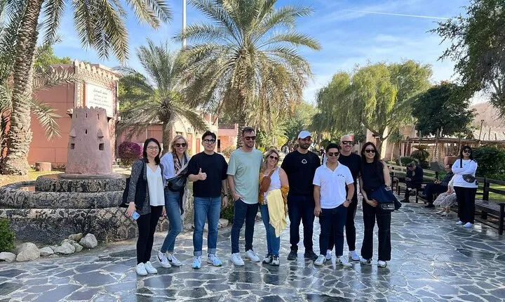 Abu Dhabi: Full Day Guided City Tour on Sharing Transportation