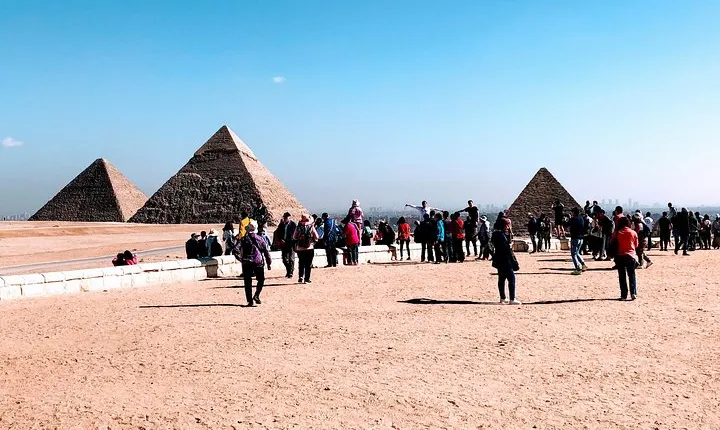 Giza Pyramids, Saqqara step Pyramid and Memphis full day tour