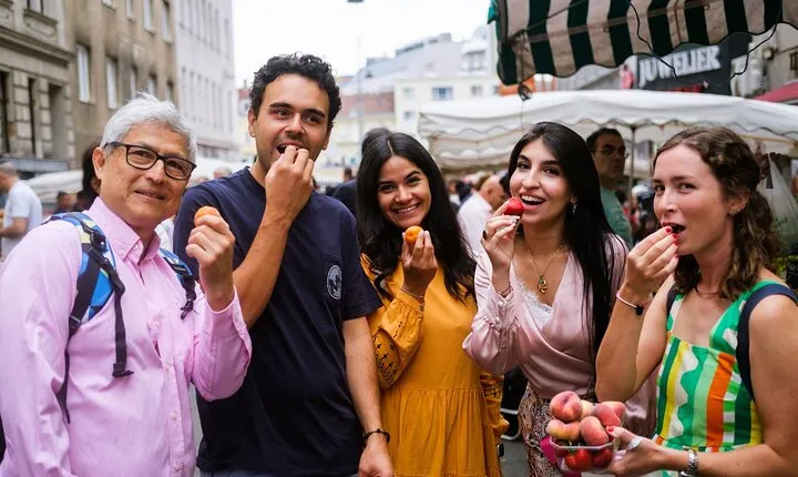 Authentic Vienna Food Tour inc. lunch, street food, 3 drinks
