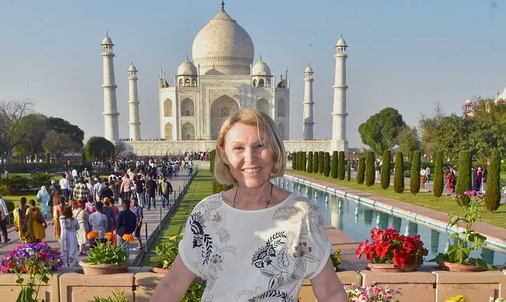 Skip The Line: Taj Mahal Sunrise Tour from - Delhi (All-Inclusive)