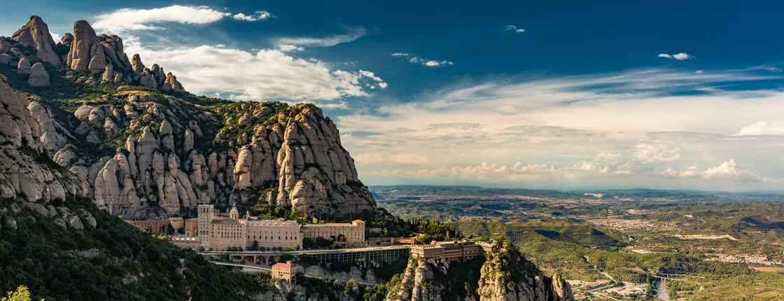 Montserrat hot-air balloon ride from Barcelona