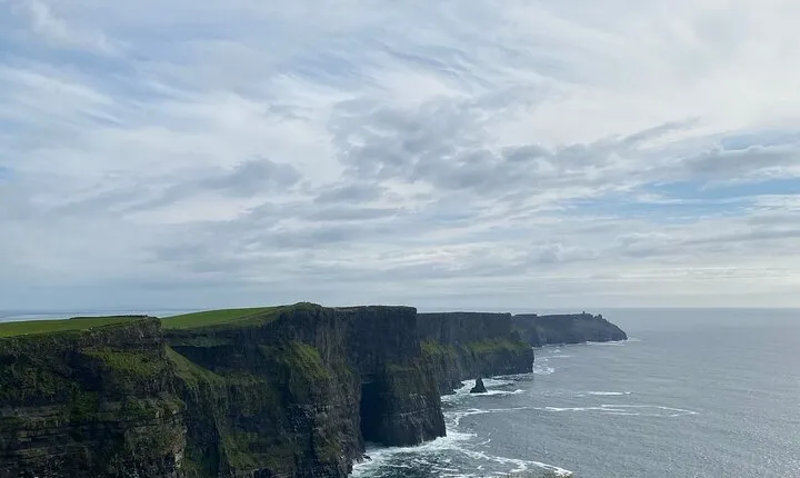 Private Tour from Dublin to Cliffs of Moher and Galway 