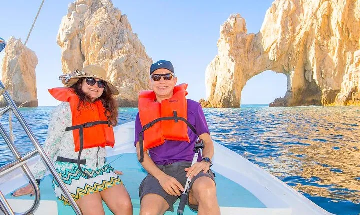 Cabo San Lucas city tour and amazing sea adventure to Lands End! 