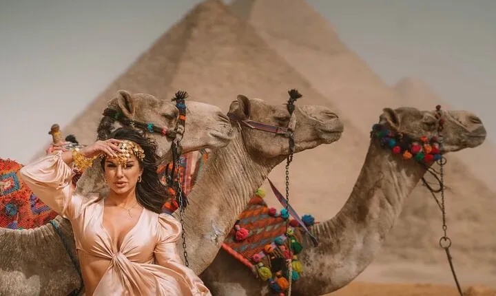 Private Tour in Giza Pyramids, Saqqara & Memphis and Sphinx
