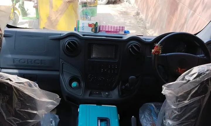 Private Transport Rental Lauxry Suv/Sedan/Van Delhi/ Agra/Jaipur 