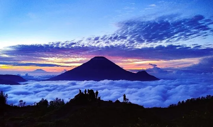 Sikunir Sunrise & Dieng Plateau Start Yogyakarta