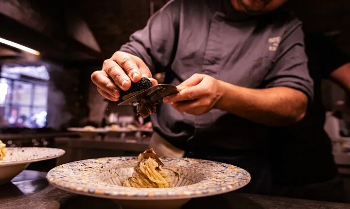 VIP Florence Dinner Tour: Truffle Florentine Steak & Fine Wines